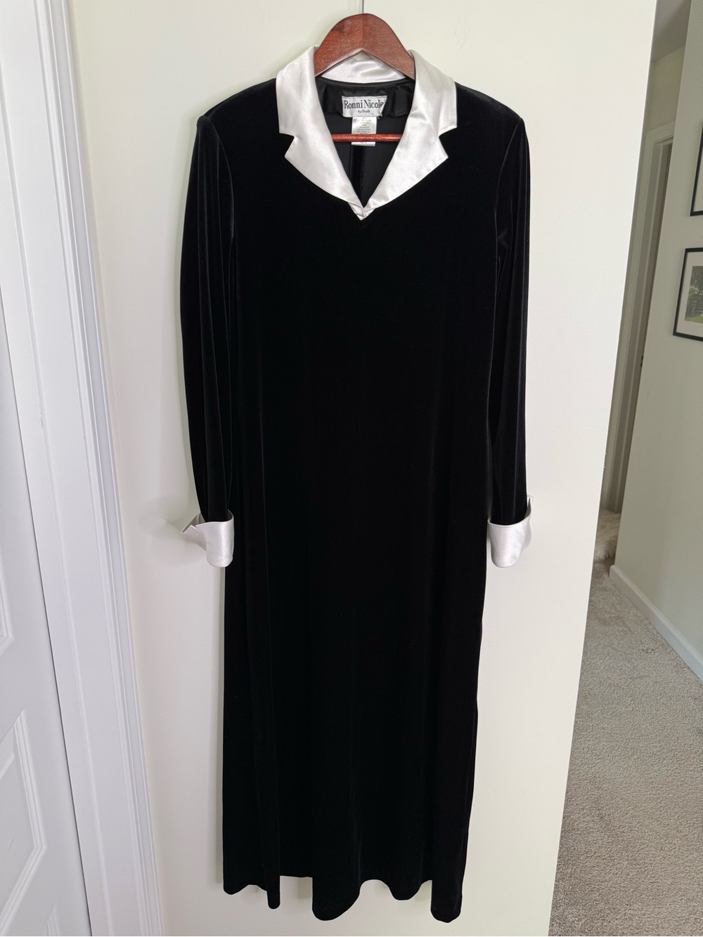 Vintage Ronni Nicole Velvet Collared Midi Maxi Dress Size 12/Large